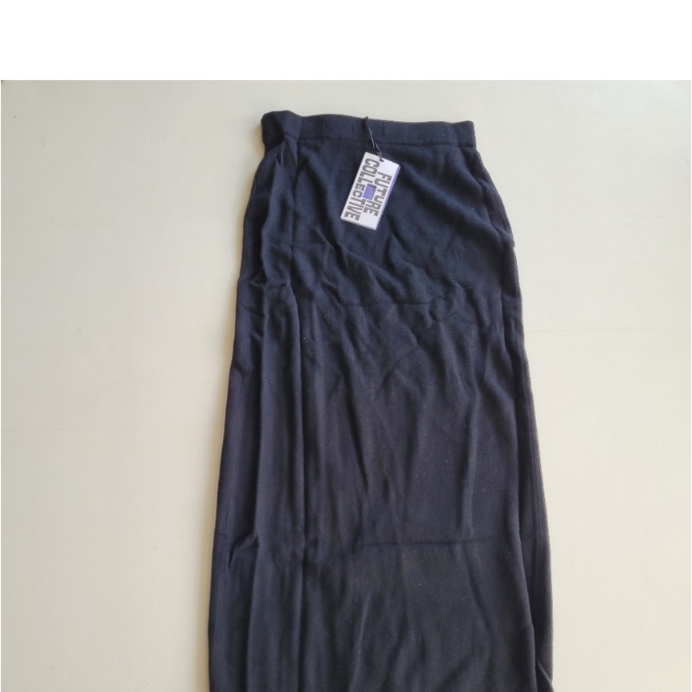 NEW! Future Collective High-Waisted
Designer Pencil Skirt Kahlana Barfield Brown - Picture 2 of 10